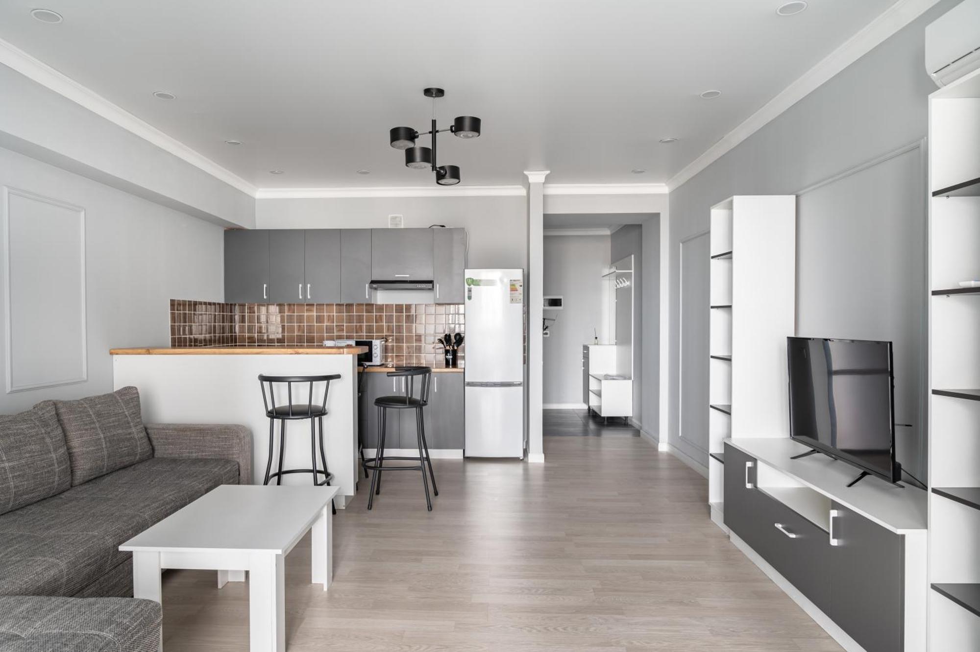 One Bedroom Apartment Next To Arbat In The Heart Of Almaty Luaran gambar